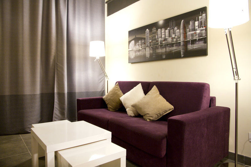 Ola Living Macba Apartment บาร์เซโลนา ภายนอก รูปภาพ